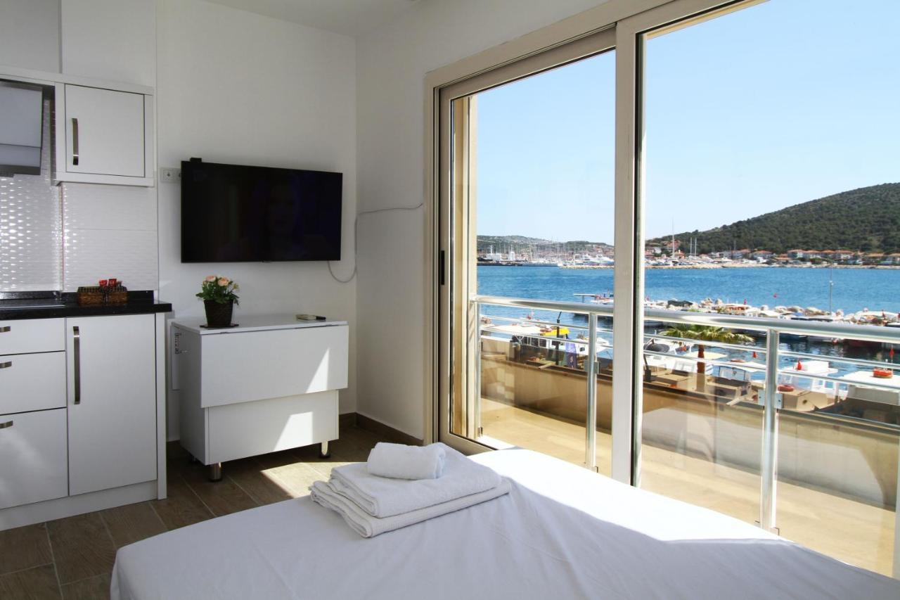 Ufuk Otel Çeşme Exterior photo