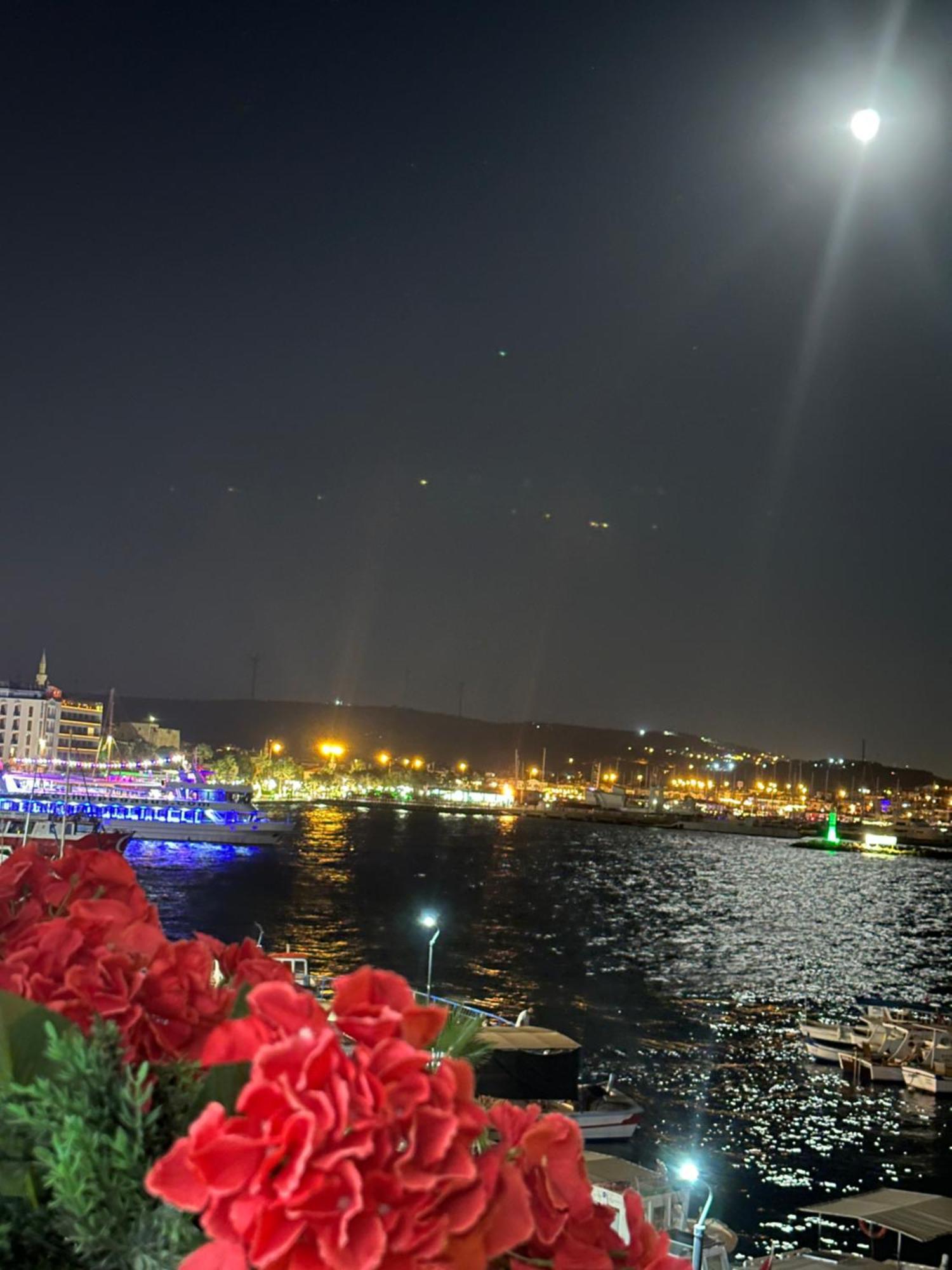 Ufuk Otel Çeşme Exterior photo